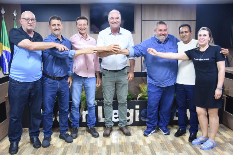 Carlos Alberto Machado-Magrão é reconduzido à Presidência da Câmara Municipal